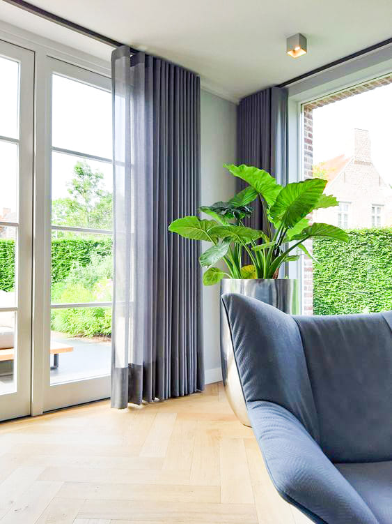 งานติดตั้งม่านลอนสีเทา (1)